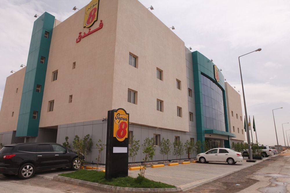 Super 8 Hotel Al Riyadh By Wyndham Exterior foto